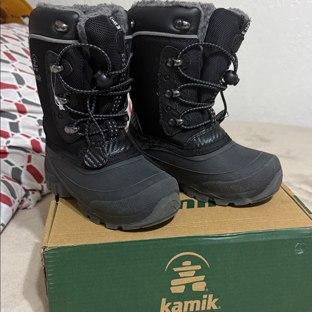 Kamik Black Insulated Snow Boots